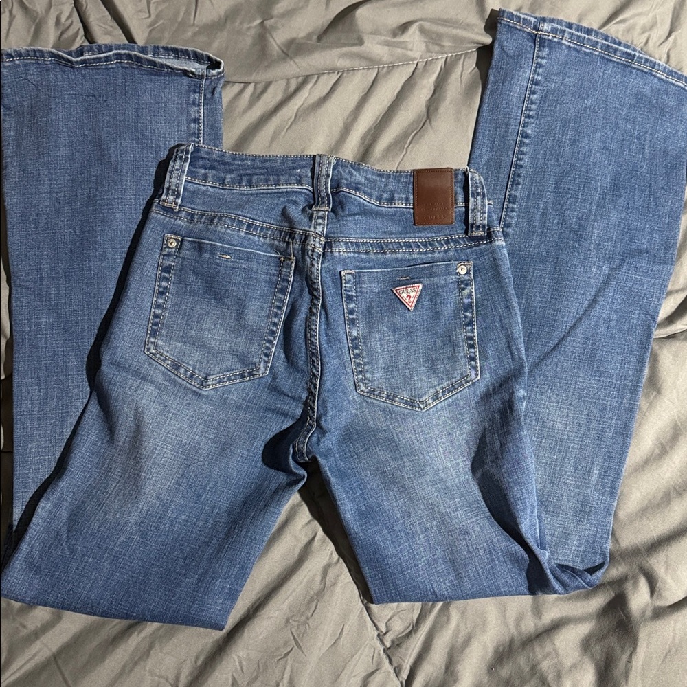 Guess Classic Blue Jeans with Brown Accent